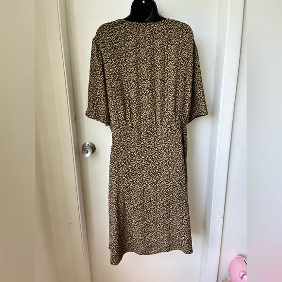 Uniqlo Georgette Printed Halfsleeve Flare Dress size XL - Picture 5 of 15